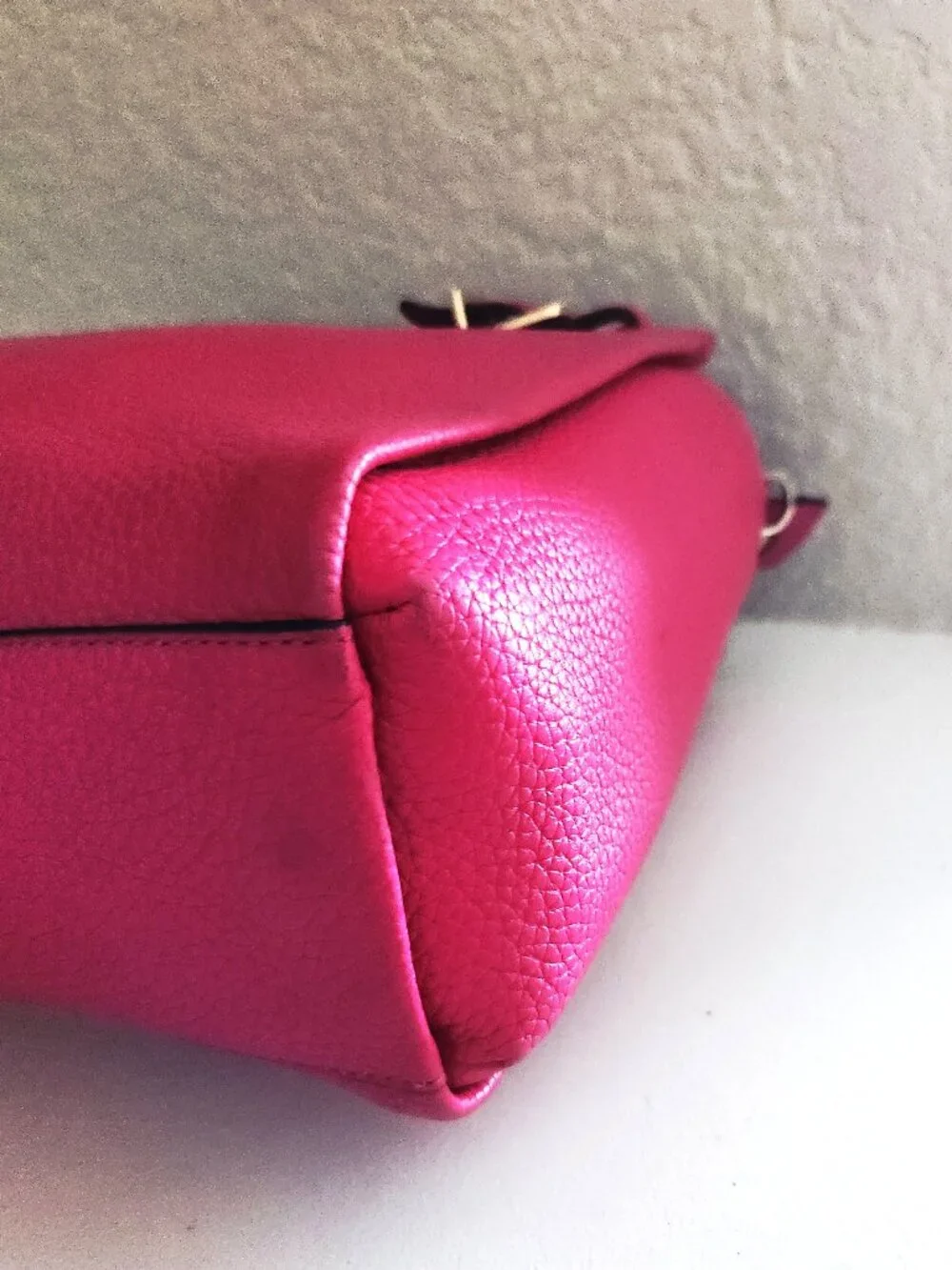 Kate Spade New York Fushia Leather Shoulder Bag Purse